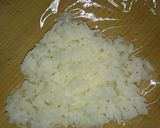 昆布×たまご×マヨで照りたまおにぎり♪作り方1写真