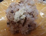 ふじっ子煮のおかか昆布とチーズのおにぎり作り方3写真