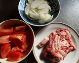 甘辛くて美味しい牛肉とトマトの炒め丼作り方1写真