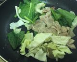 ガッツリ★にんにくバター醤油の肉野菜炒め作り方2写真