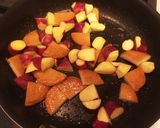 ♡サツマイモとさつま揚げの塩昆布バター♡作り方3写真