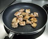 鶏もものマスタードクリームソース煮☆作り方2写真