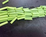 食欲↑【豚肉とにんにくの芽のピリ辛炒め】作り方3写真