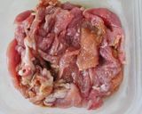 朝夕弁当に♪醤油麹豚こま肉de金平ごぼう作り方1写真