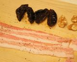 Ｗプルーン＊豚バラ巻き作り方1写真
