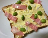 ゆで卵×ベーコンのバジルカレートースト作り方5写真