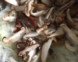 肉団子入りもやしとしいたけの中華風スープ作り方4写真
