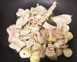 簡単！豚バラと豆苗のニンニク塩炒め作り方3写真