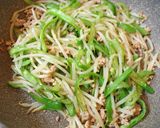 豚ひき肉とインゲンのエスニック炒め作り方4写真