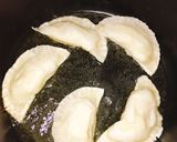 おやつにピッタリ！餃子の皮でアップルパイ作り方6写真