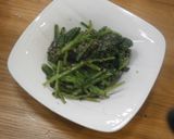 お箸が進む♪ほうれん草のごまゆかり和え作り方2写真