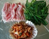 簡単♪豚バラ ニラ キムチの焼きうどん♪作り方2写真