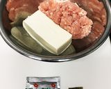 サッポロ一番×鶏ミンチ×豆腐の揚げ肉団子作り方1写真
