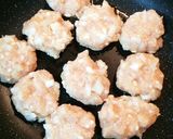 簡単！ヘルシー♡鶏ハンバーグ和風あんかけ作り方3写真