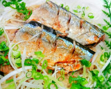 焼いて混ぜるだけ☆｢さんま炊き込みご飯｣作り方4写真