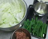キャベツとにらの野菜炒め～餃子風味作り方2写真