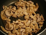 やわらか液で臭みなし✩　豚こまの甘辛炒め