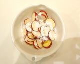 キヌアを使ったさつまいもレンコン甘酢炒め作り方3写真