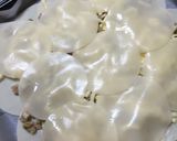 残った餃子の皮で＊パリパリねぎ味噌ピザ作り方3写真