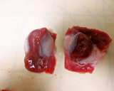 砂肝の塩ニンニク炒めの柚子胡椒和え作り方1写真