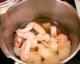 ぱぱっと！鶏手羽肉と大根の煮込み作り方1写真