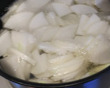 大根と豚肉と春雨スープかんかく？作り方1写真
