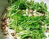 しめじと豆苗の和風スープパスタ*作り方2写真