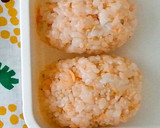 鮭フレークとごまのオイルおにぎり作り方3写真