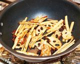 ゴボウとレンコンのバルサミコ酢炒め♪作り方4写真