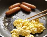 手巻き寿司風♪ラップ焼そば作り方1写真