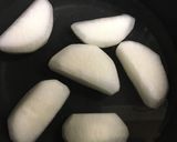 豚キムチと大根の煮物作り方1写真
