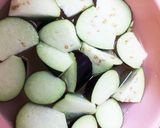 とりもも肉となすのトマト煮作り方2写真