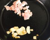 カレー炒飯でカレーパンマンオムライス作り方3写真