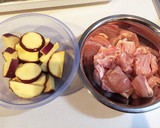 さつまいもと鶏もも肉の甘辛炒め作り方2写真