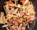 鶏肉とジャガイモのカレー炒め作り方3写真