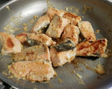 材料3つで簡単★鮭の味噌マヨ炒め作り方3写真