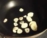 肉巻きこんにゃくと豆苗のレモンめんつゆ鍋作り方4写真