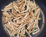 ちょっぴり洋風太っちょごぼうきんぴら♪作り方3写真