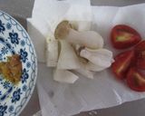 エリンギとトマトの炒め物作り方1写真