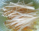 春菊大量消費*春菊の大人えのきバター作り方1写真