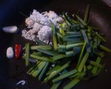しらすとニラの中華風ペペロンチーノ♪作り方4写真