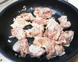 鶏肉と玉ねぎとレンコンのトマト煮込み作り方1写真