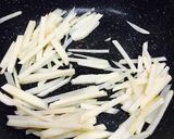 じゃがいもとレンコンガーリックバター炒め作り方2写真