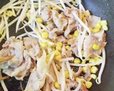 目玉焼きのっけ!豚肉とコーンの焼肉丼作り方3写真