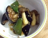 秋茄子とピーマンのゴマ味噌炒め作り方4写真