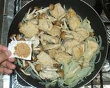簡単クリームシチュー♪鶏むね肉とじゃが芋作り方9写真