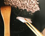 お弁当にも！生姜入り甘辛豚そぼろ♬作り方3写真