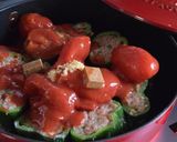 ストウブでピーマンの肉詰めトマト煮込み作り方2写真