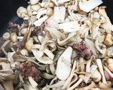 簡単！キノコと牛肉の旨旨混ぜごはん☆作り方2写真