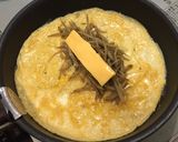 残ったきんぴらごぼうでチーズオムレツ作り方2写真